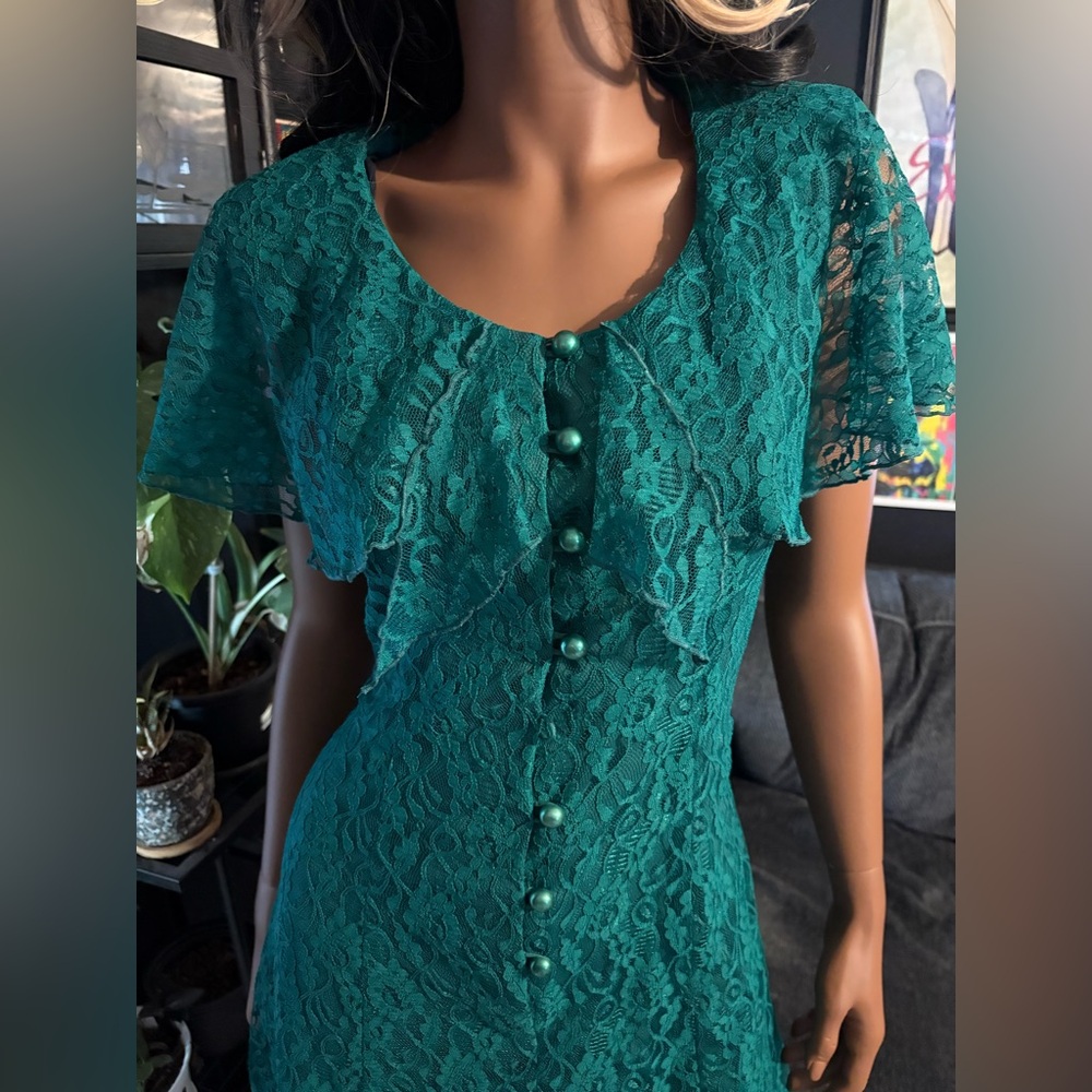 Vintage 1980s/1990s Nu-Mode Deep Turquoise Lace Midi!